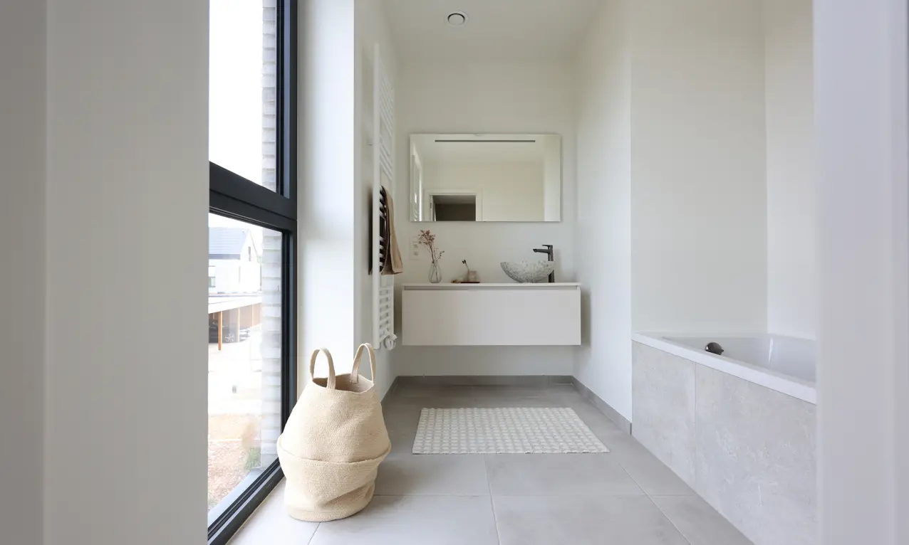 Broechem Kapelstraat Kijkwoningl20 badkamer douche bad spiegel lavabo