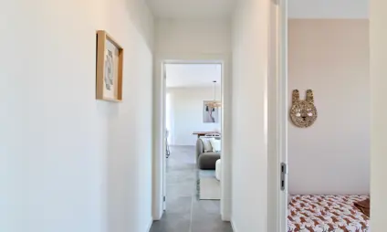 eel Laar mooi interieur slaapkamer  veel licht gang 